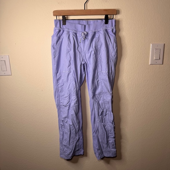 Lululemon Dance Studio Mid Rise Pants Women's Size 10 Blue Periwinkle Athleisure - Picture 1 of 5